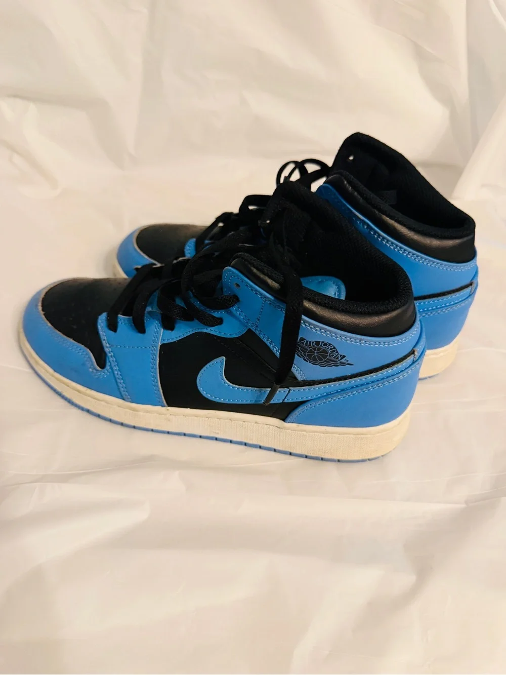 Air Jordan 1 Low GS Black Blue Size 7Y / Women’s 8.5 DQ8423-401